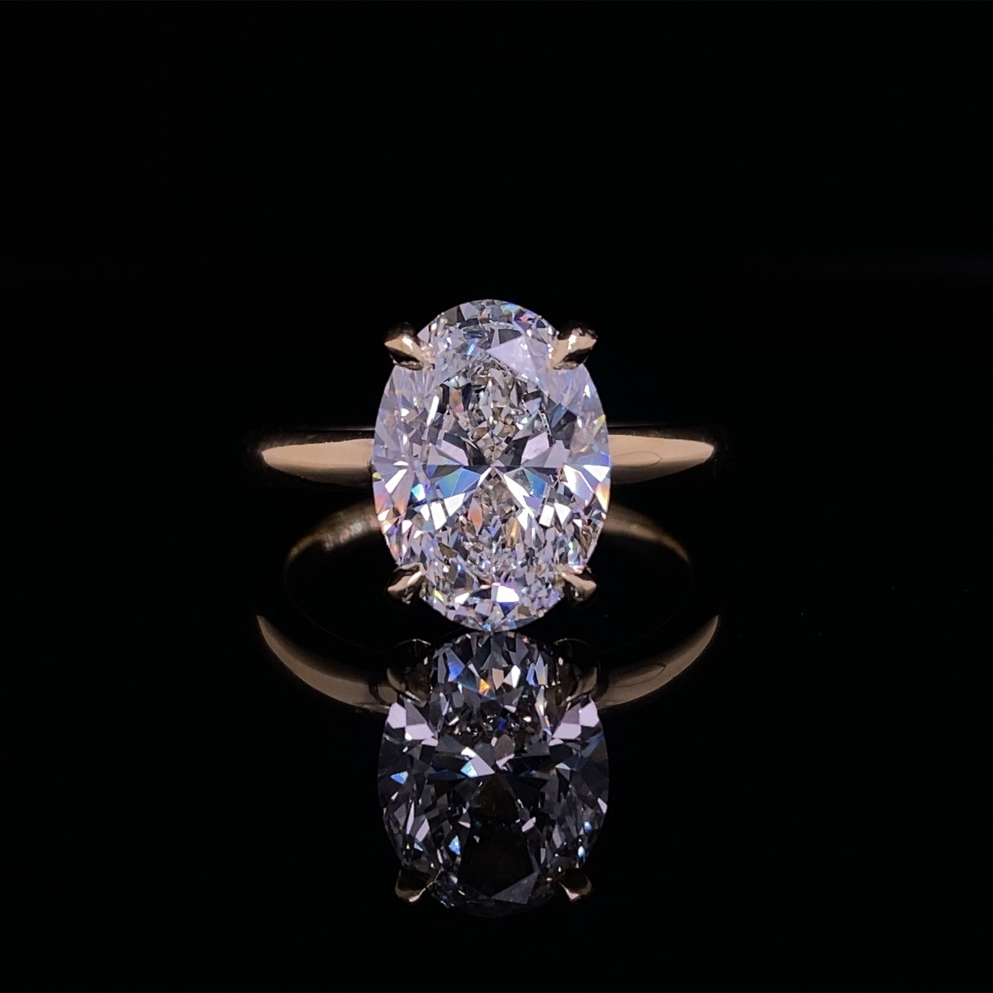 4.00ct Oval Diamond Engagement Ring in 18K Yellow Gold (Lab Grown)