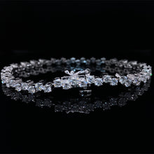 Load image into Gallery viewer, 5.86cttw Alternating Diamond Tennis Bracelet
