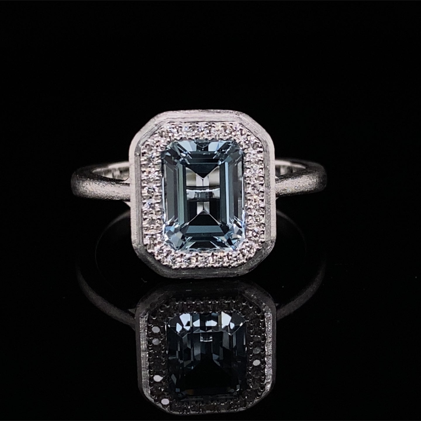 Aquamarine and Diamond Ring 14K White Gold