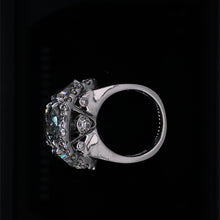 Load image into Gallery viewer, 10.30 cttw Three Stone Diamond Ring
