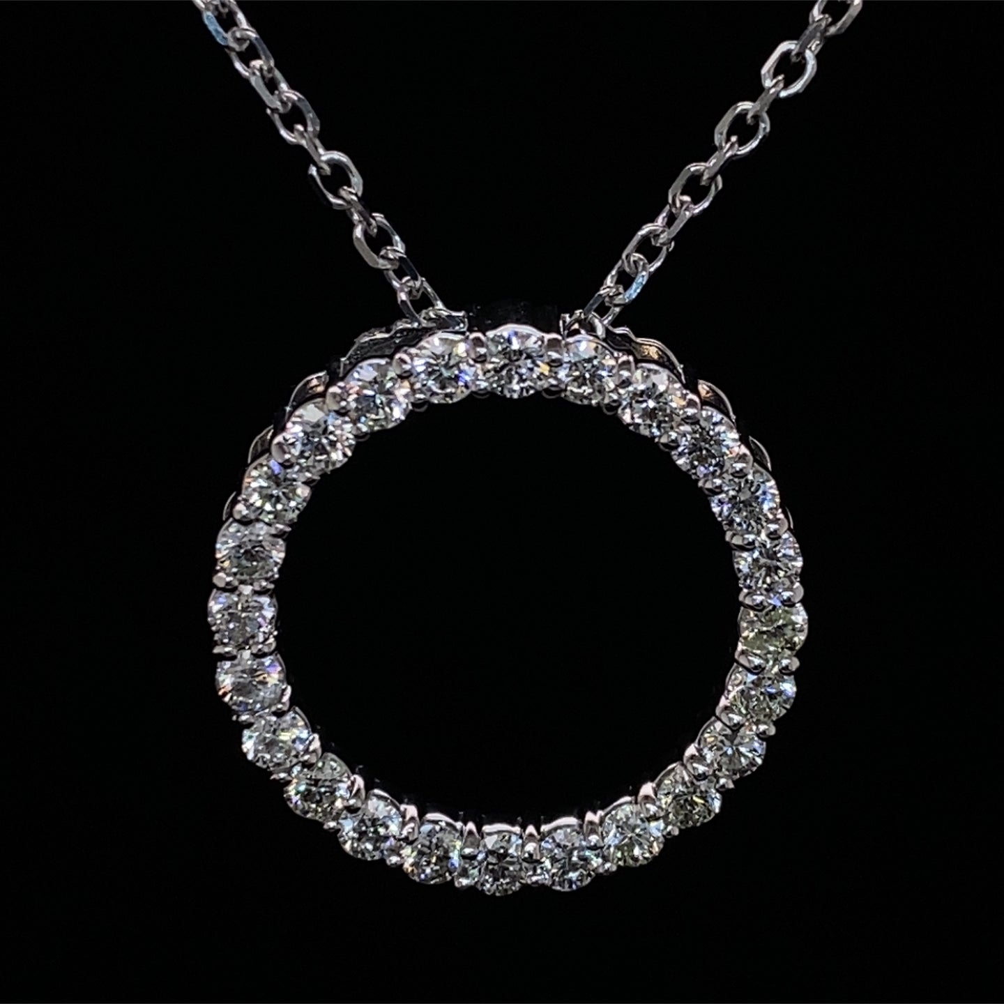 Circle Diamond Pendant 14K White Gold