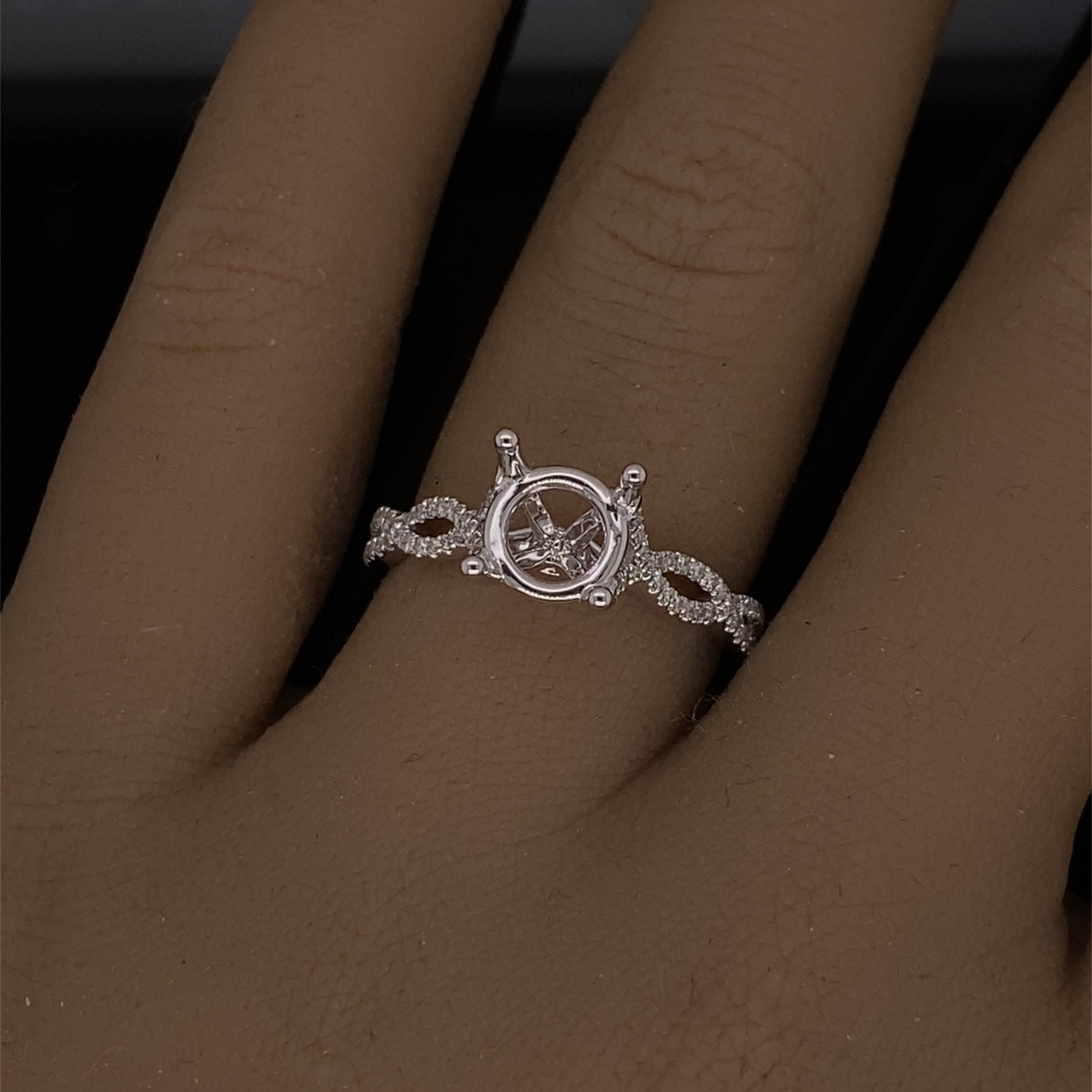 Chic Split Band Style Engagement Ring Setting With Round Diamond Halo in  14k White Gold - Diamond & Design